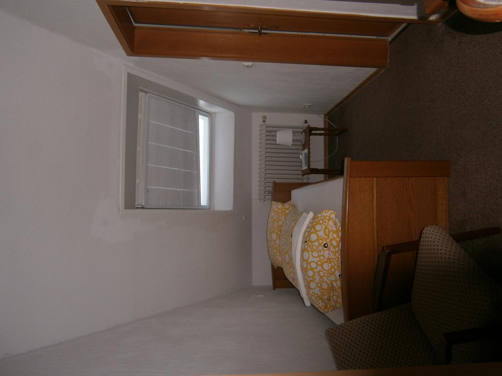Hotel Strauss ヴァルトブロン 部屋 写真