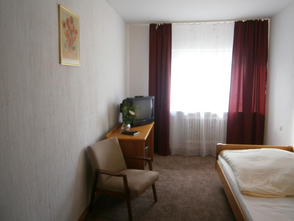 Hotel Strauss ヴァルトブロン 部屋 写真